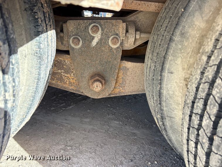 image for item ET7181 1975 Hyster lowboy equipment trailer