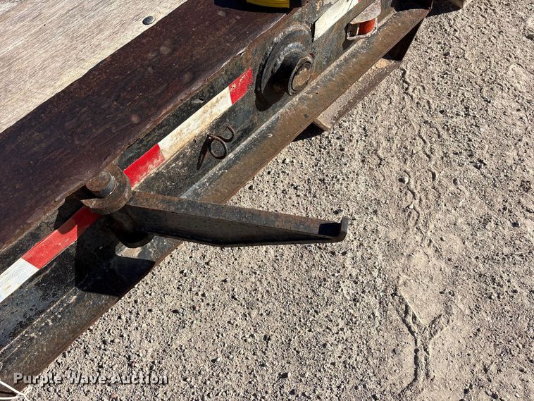 image for item ET7181 1975 Hyster lowboy equipment trailer