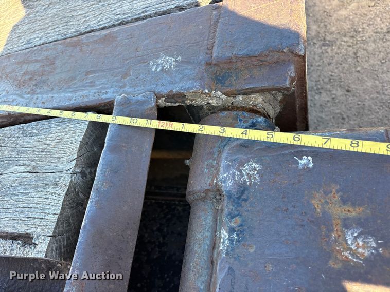 image for item ET7181 1975 Hyster lowboy equipment trailer