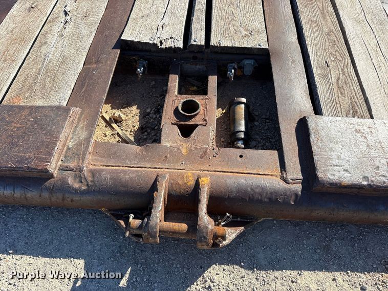 image for item ET7181 1975 Hyster lowboy equipment trailer