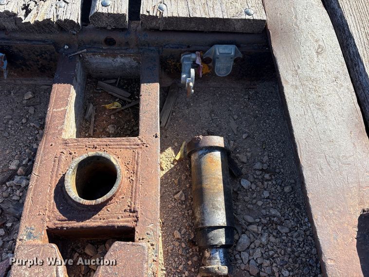 image for item ET7181 1975 Hyster lowboy equipment trailer