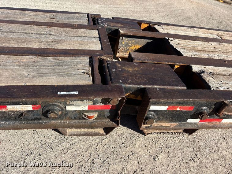 image for item ET7181 1975 Hyster lowboy equipment trailer