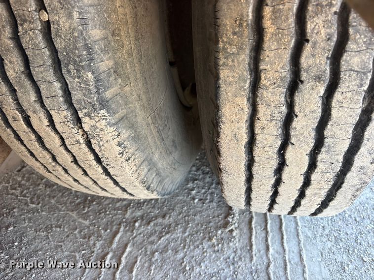 image for item ET7181 1975 Hyster lowboy equipment trailer