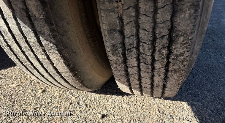 image for item ET7181 1975 Hyster lowboy equipment trailer