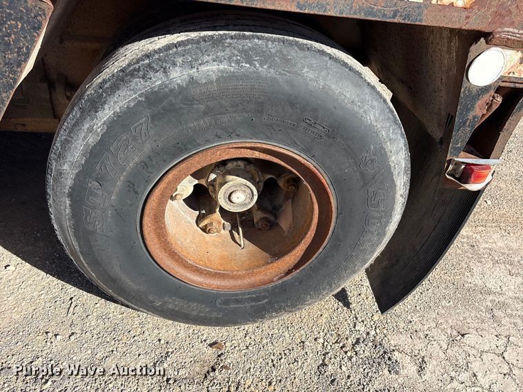 image for item ET7181 1975 Hyster lowboy equipment trailer