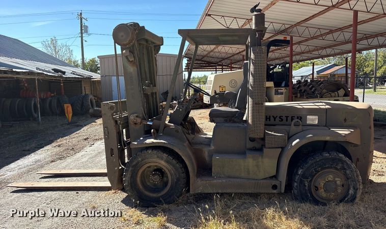 image for item ET7182 1981 Hyster H100F AF 48 forklift