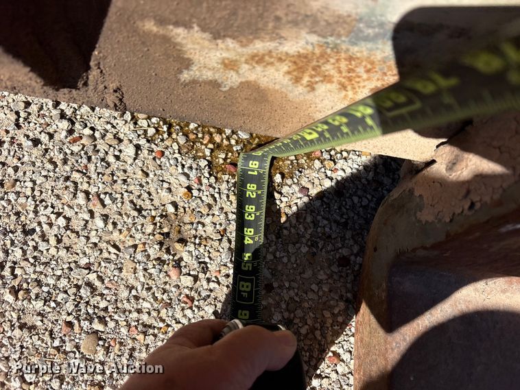 image for item ET7182 1981 Hyster H100F AF 48 forklift