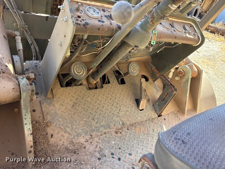 image for item ET7182 1981 Hyster H100F AF 48 forklift