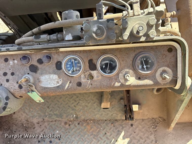 image for item ET7182 1981 Hyster H100F AF 48 forklift