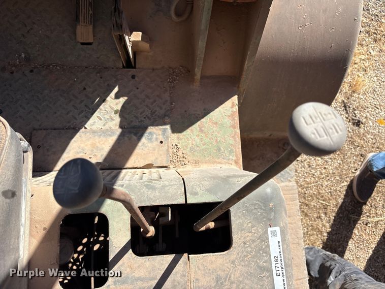 image for item ET7182 1981 Hyster H100F AF 48 forklift