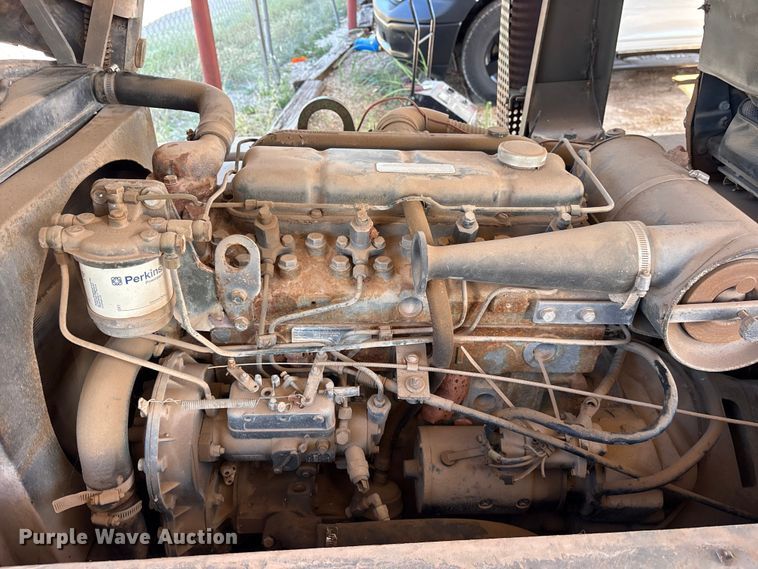 image for item ET7182 1981 Hyster H100F AF 48 forklift