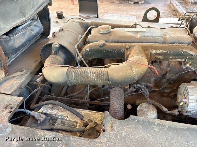 image for item ET7182 1981 Hyster H100F AF 48 forklift