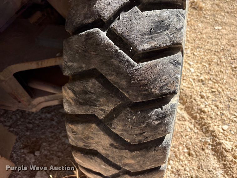 image for item ET7182 1981 Hyster H100F AF 48 forklift