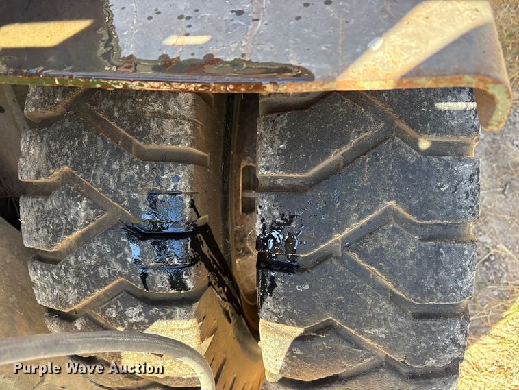 image for item ET7182 1981 Hyster H100F AF 48 forklift