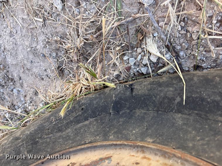 image for item ET7182 1981 Hyster H100F AF 48 forklift