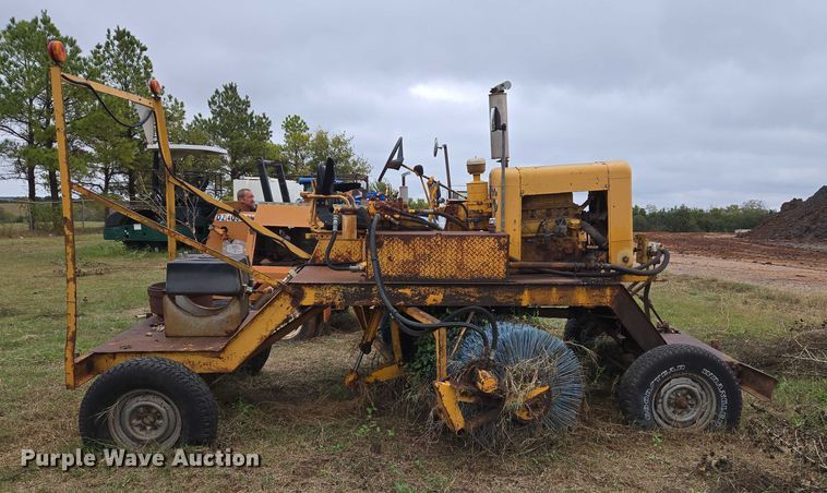 image for item EU3942 Broce Broom broom