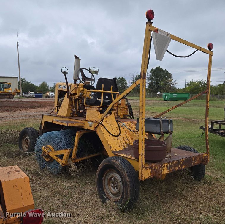 image for item EU3942 Broce Broom broom