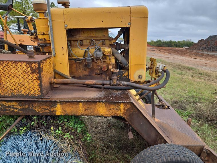 image for item EU3942 Broce Broom broom