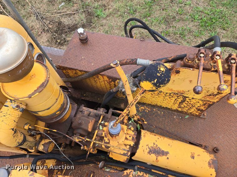 image for item EU3942 Broce Broom broom