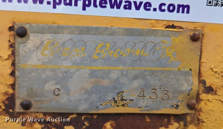 image for item EU3942 Broce Broom broom