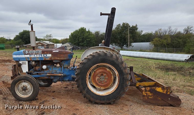 image for item EU3944 1983 Ford 3910 tractor
