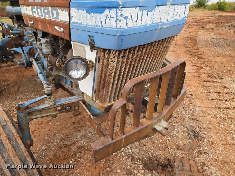 image for item EU3944 1983 Ford 3910 tractor