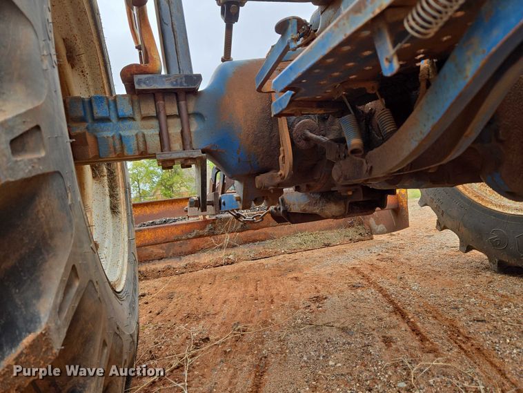 image for item EU3944 1983 Ford 3910 tractor