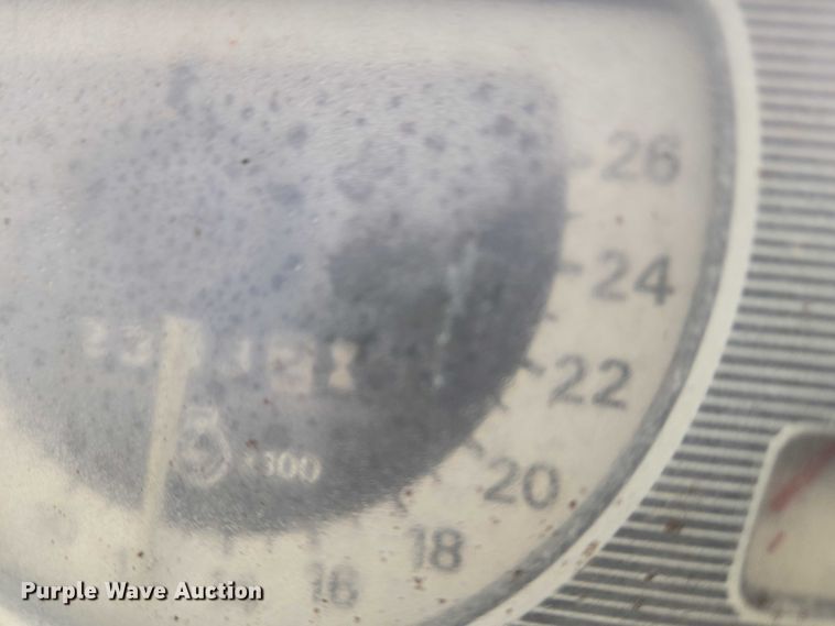 image for item EU3944 1983 Ford 3910 tractor