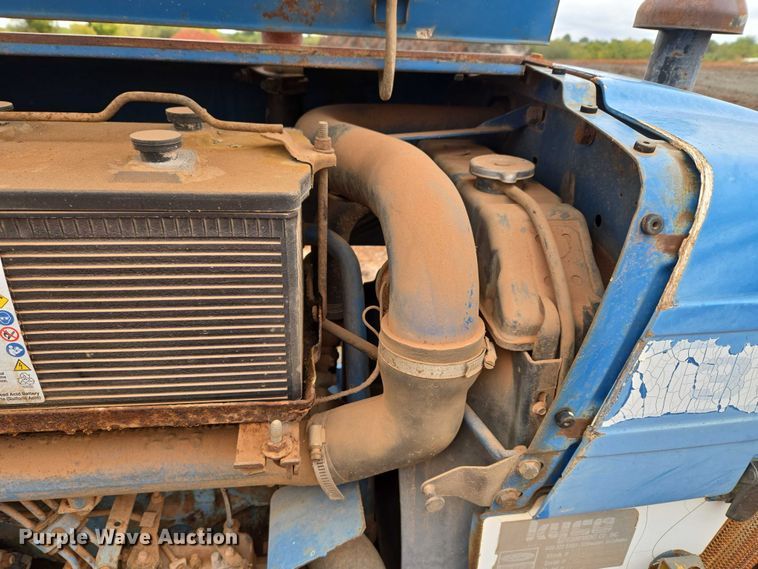 image for item EU3944 1983 Ford 3910 tractor