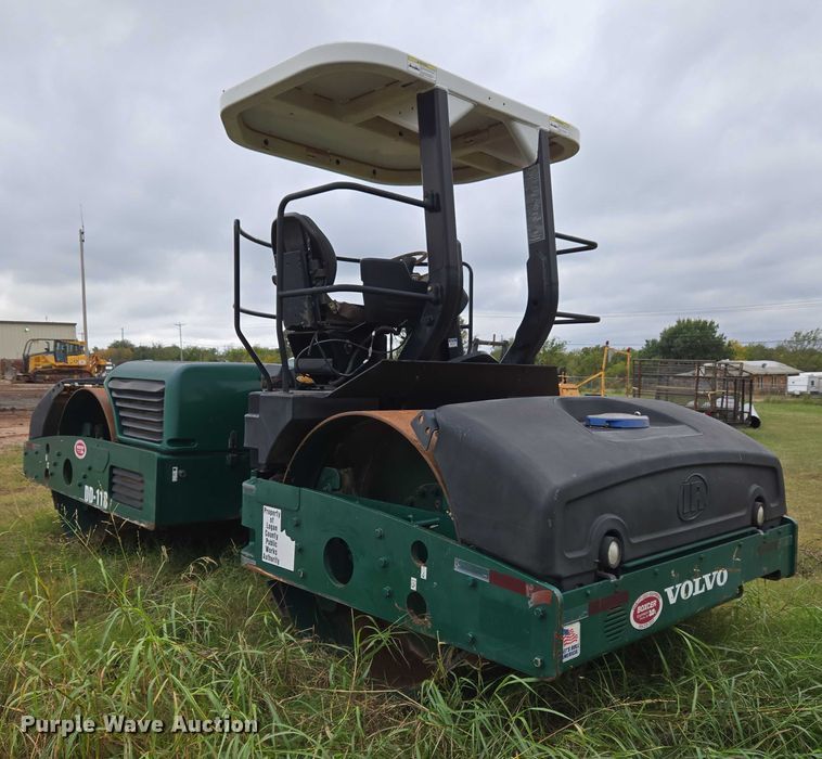 image for item EU3945 Volvo DD118HF double drum vibratory roller