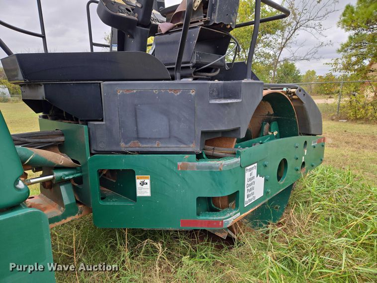 image for item EU3945 Volvo DD118HF double drum vibratory roller