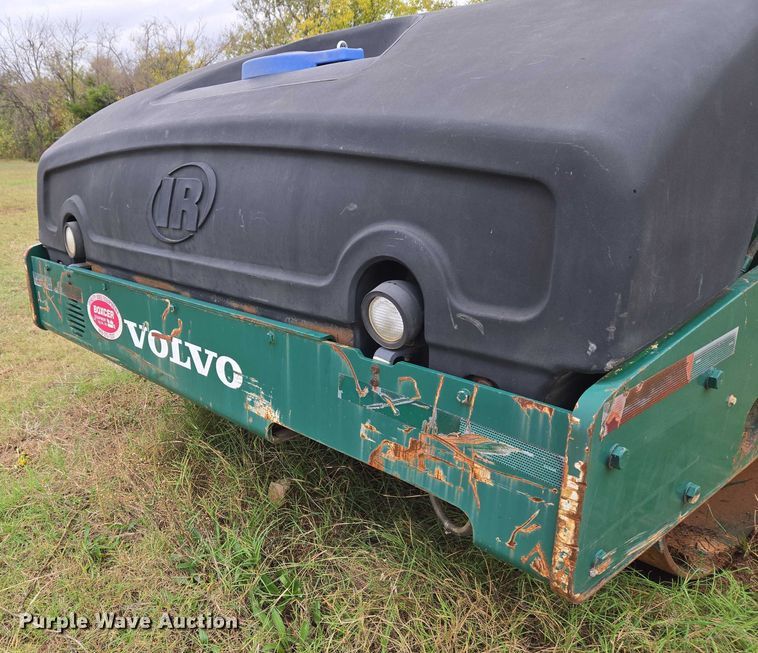 image for item EU3945 Volvo DD118HF double drum vibratory roller