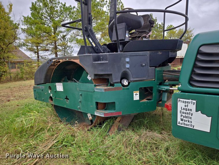 image for item EU3945 Volvo DD118HF double drum vibratory roller