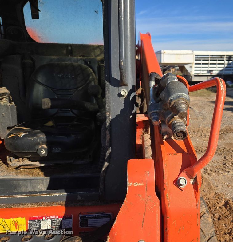 image for item EU3991 2016 Kubota SSV65 skid steer loader