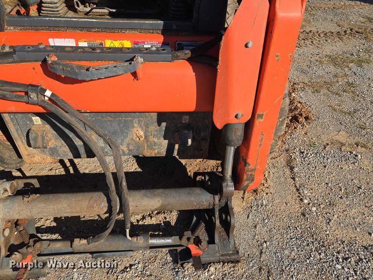 image for item EU3991 2016 Kubota SSV65 skid steer loader