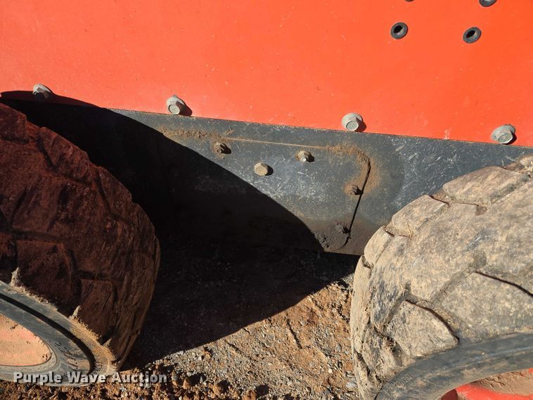 image for item EU3991 2016 Kubota SSV65 skid steer loader