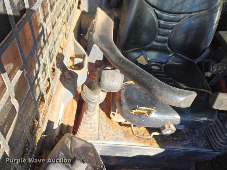 image for item EU3991 2016 Kubota SSV65 skid steer loader