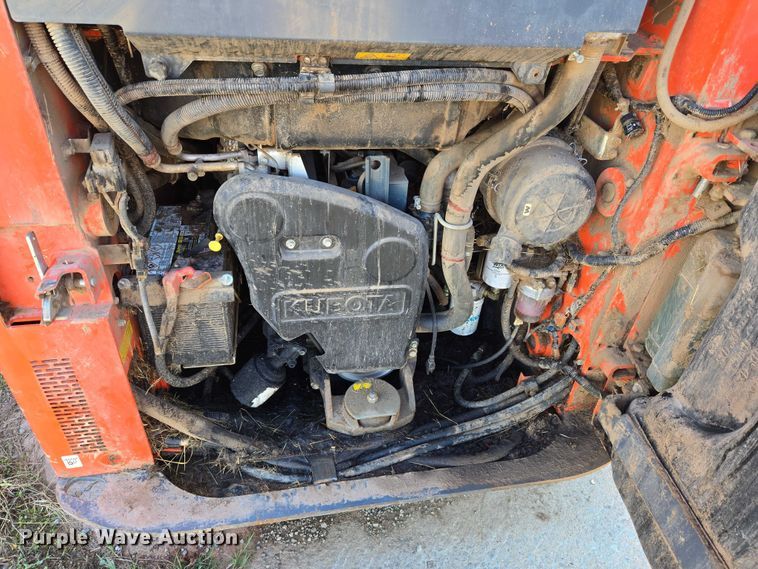 image for item EU3991 2016 Kubota SSV65 skid steer loader