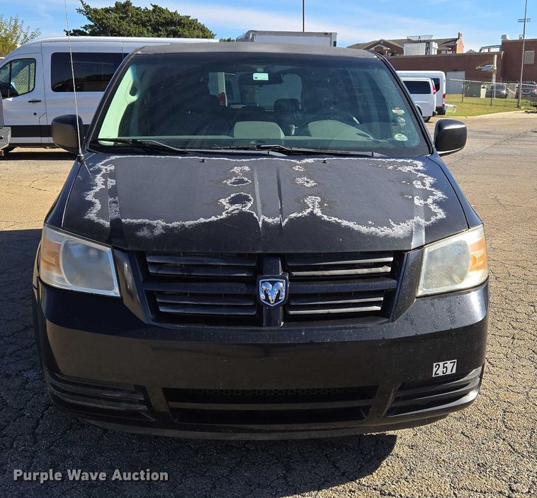 image for item EU3992 2008 Dodge Grand Caravan van