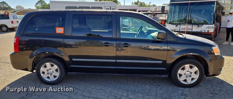 image for item EU3992 2008 Dodge Grand Caravan van