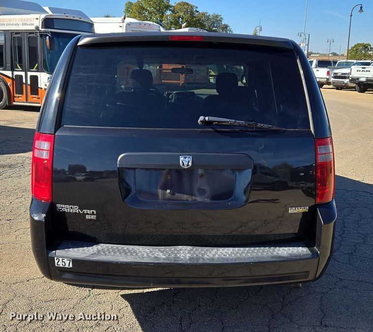 image for item EU3992 2008 Dodge Grand Caravan van