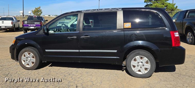 image for item EU3992 2008 Dodge Grand Caravan van
