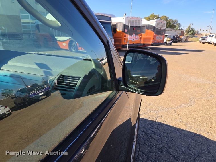 image for item EU3992 2008 Dodge Grand Caravan van