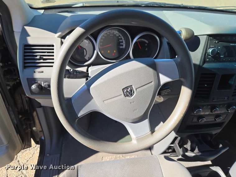 image for item EU3992 2008 Dodge Grand Caravan van