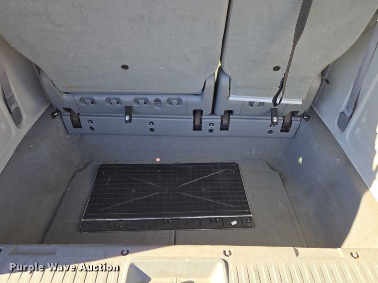 image for item EU3992 2008 Dodge Grand Caravan van