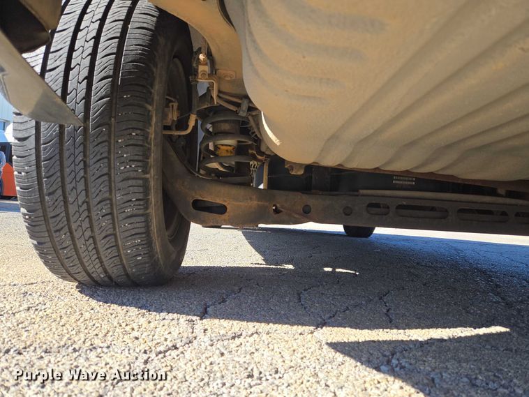 image for item EU3992 2008 Dodge Grand Caravan van