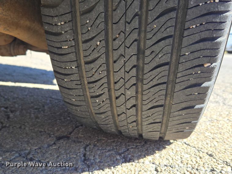 image for item EU3992 2008 Dodge Grand Caravan van