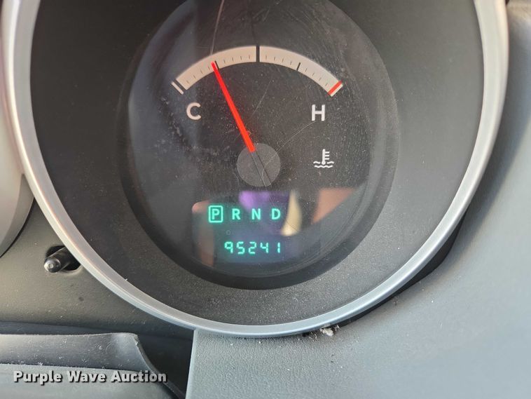 image for item EU3992 2008 Dodge Grand Caravan van