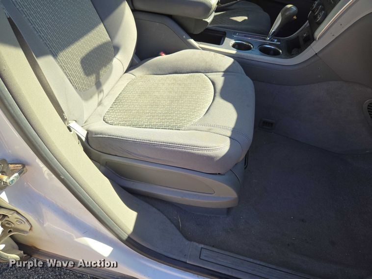 image for item EU3994 2011 Chevrolet Traverse SUV