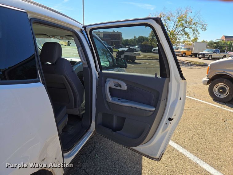 image for item EU3994 2011 Chevrolet Traverse SUV